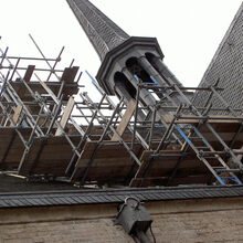 Hervormde-Kerk-Loenen-daksteiger-toren-nok-goot-schip-koor